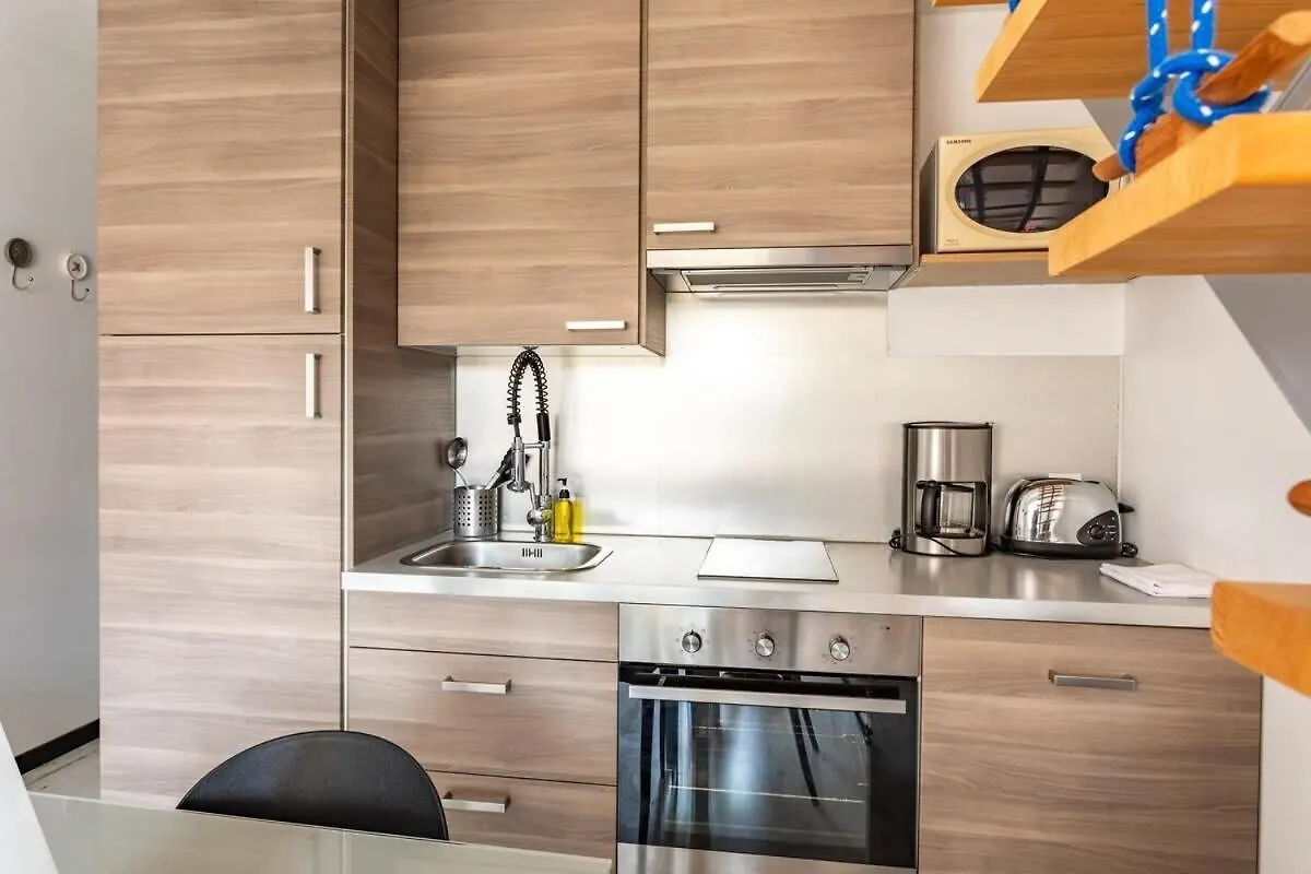 Le Capucin - Petit Duplex Avec Place De Parking Dinard Apartment