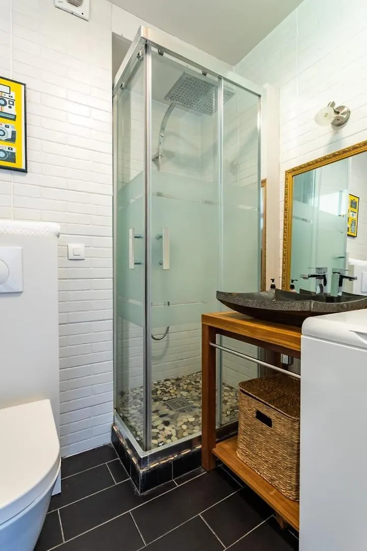 Le Capucin - Petit Duplex Avec Place De Parking Dinard