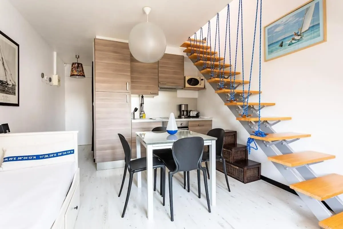Apartment Le Capucin - Petit Duplex Avec Place De Parking Dinard France
